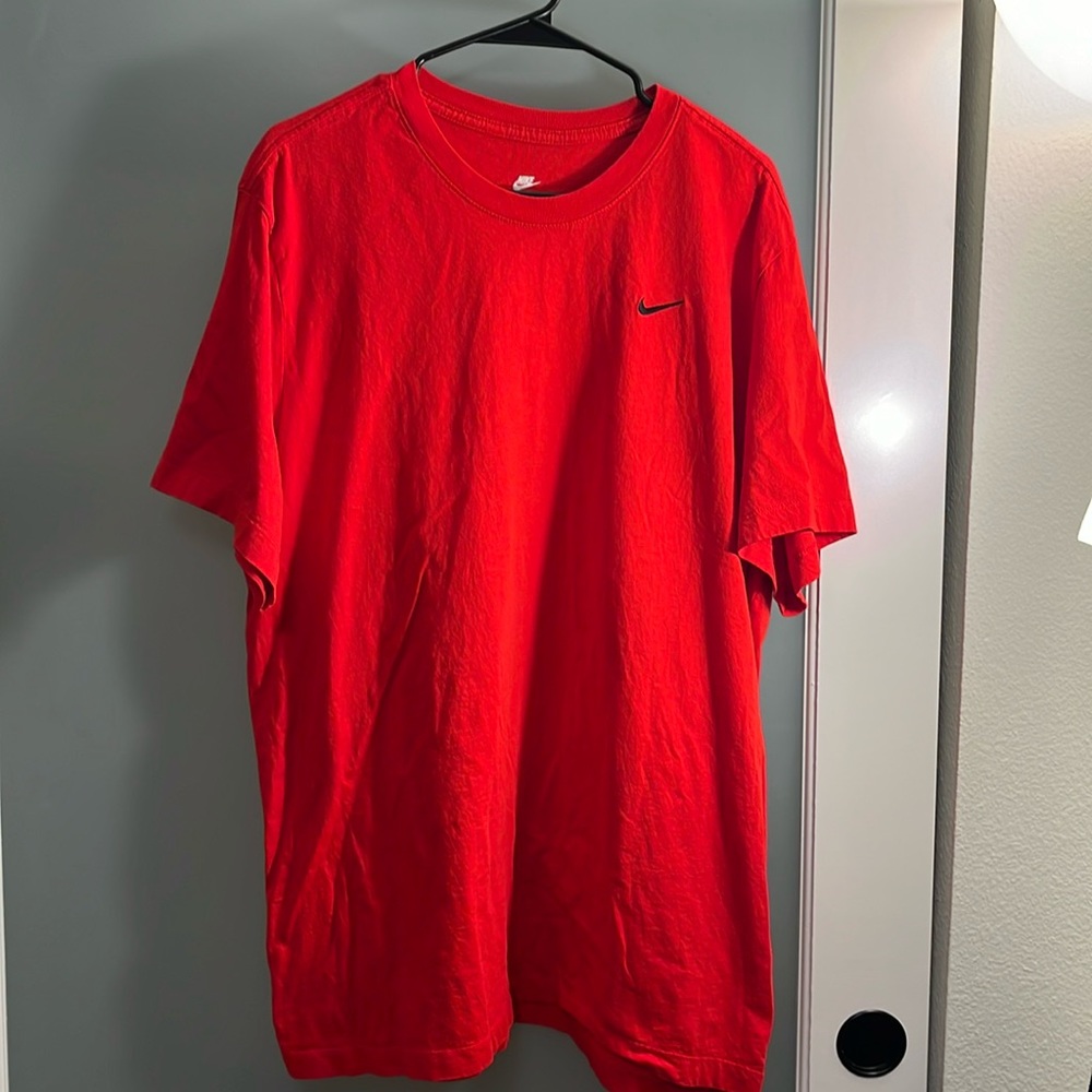 Men’s red Nike tshirt